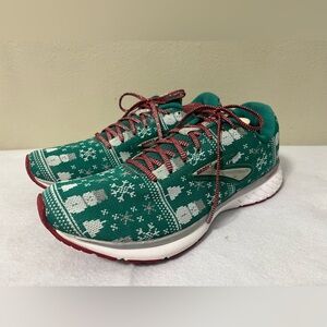 RARE Brooks Revel 3 Run Merry Christmas Ugly Sweater Running Shoes Green 10.5